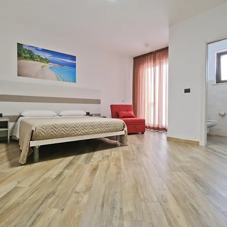 Il Porto Affittacamere B&B-3