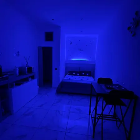 Room Nicol-2