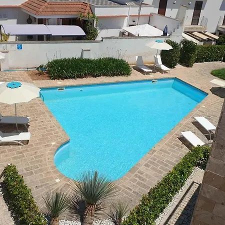 Lucrezia Apartments Con Piscina Nel Cuore Del Salento-3