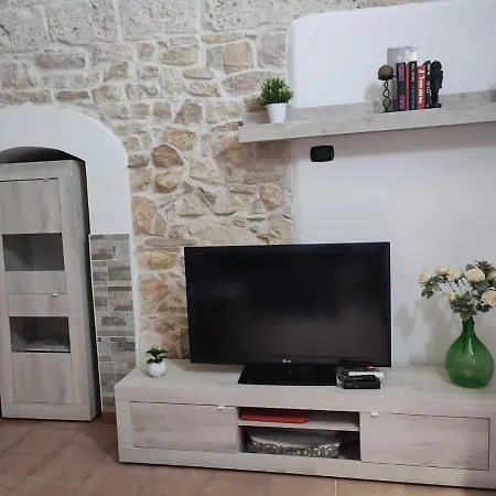 La casa nel vico-2
