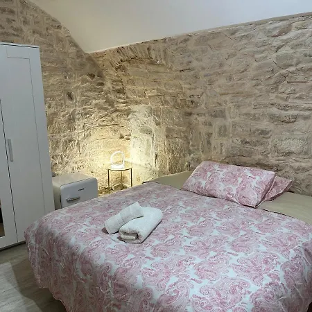 Giovinazzo Suite Pavone Griffi-3