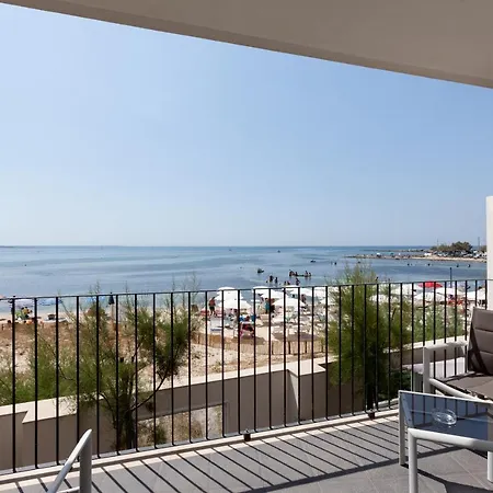 Gg77 Hotel La Spiaggia-3