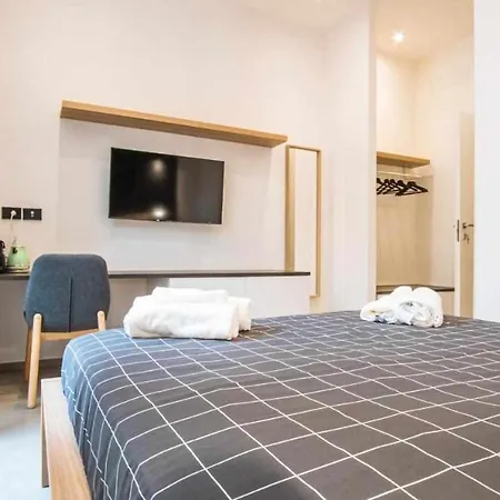 Astroom Apartments-3