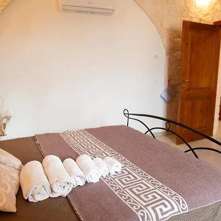 Pietra Rosa Apulian Home-2