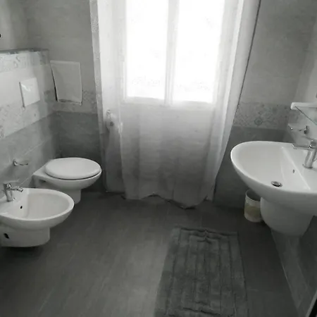 Camera Matrimoniale Morfeo In Affittacamere Dormiamoci Su-2