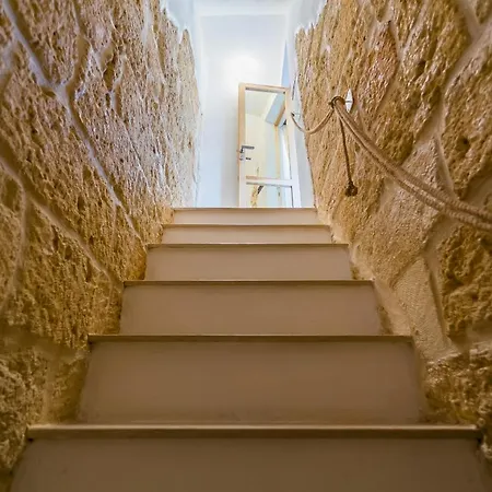 Dim'S Apartments By Wonderful Italy-3