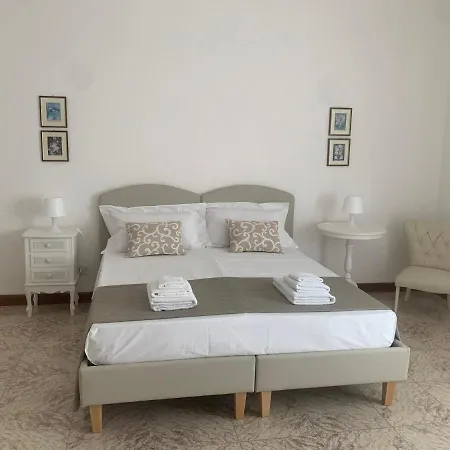 Porta Napoli Rooms-2