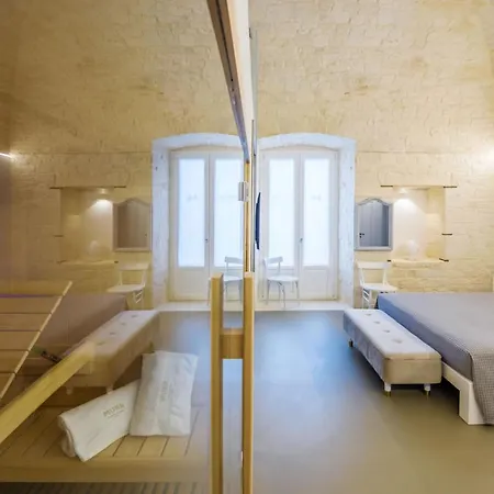 Murr Luxury Rooms-3