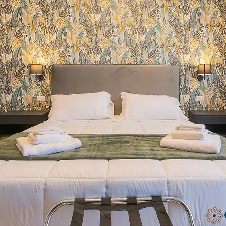 Einaudi Guesthouse By Apulia Accommodation-2