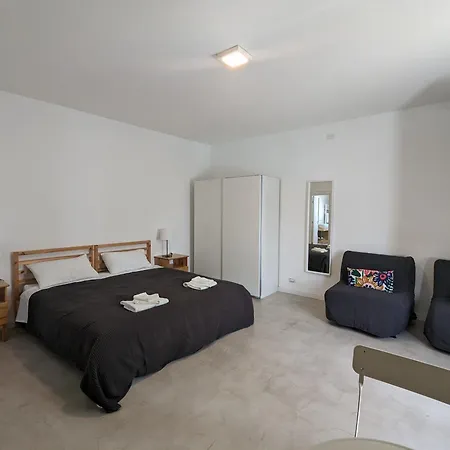 Artemisia B&B-3