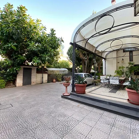 Villa Luigi XVI-2