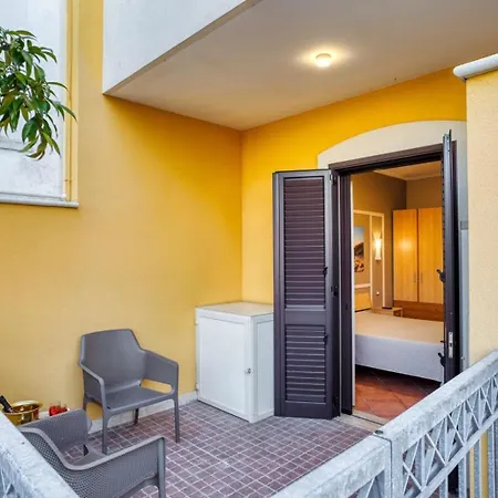 Poti Comfort Rooms "Tra Mare E Paese"-3