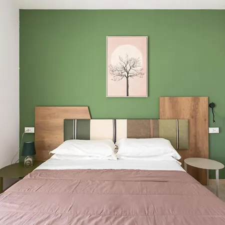Appia Rooms-3