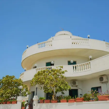 Hotel Falco D'oro-3
