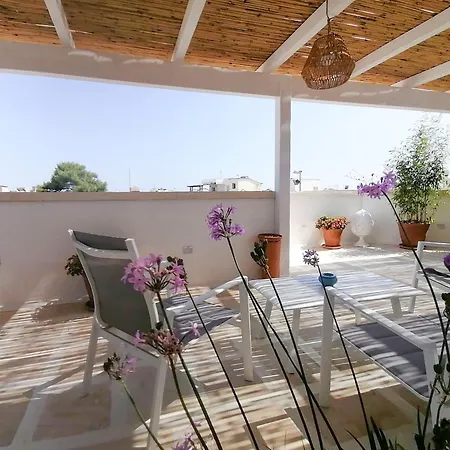Casa Flora - Bed And Breakfast-2