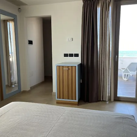 Almare' B&B-3