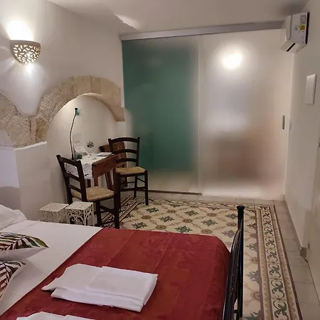 Palazzo Acquaviva-3