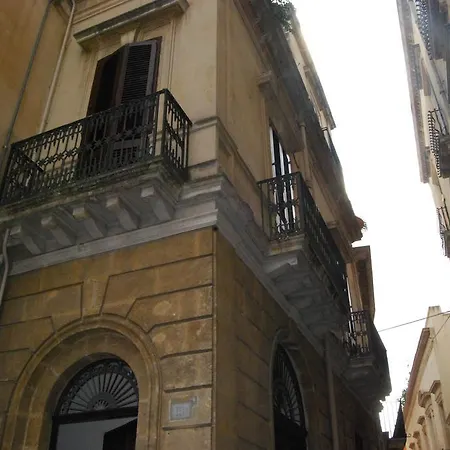 Palazzo Del Centro-2