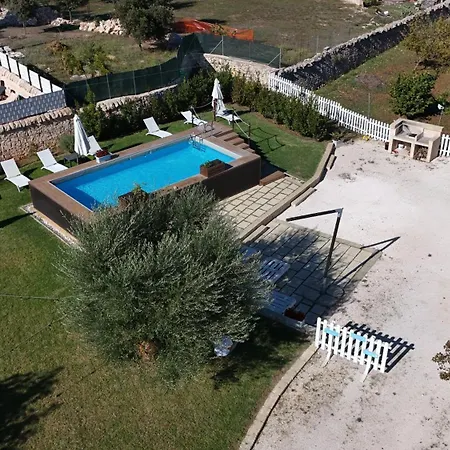 Trulli Donna Isabella 2-3