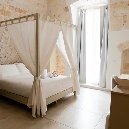 Aurluna Luxury Suites-3