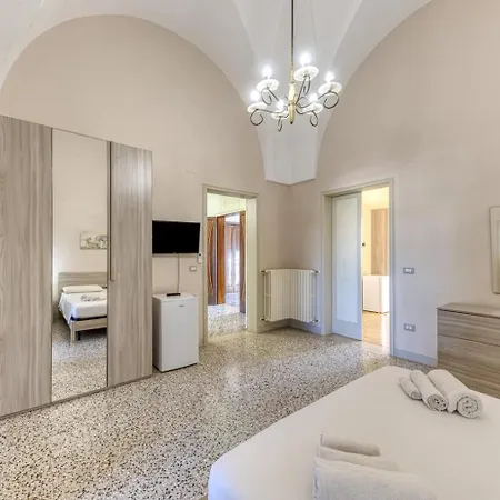 Palazzo Rondine - Affittacamere con cucina-3
