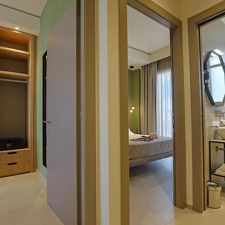 10 Catalani Rooms-3