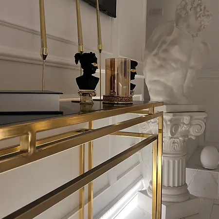Casanova Luxury Suite-3