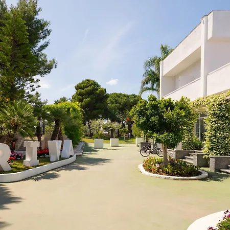Hotel Riva Del Sole-2