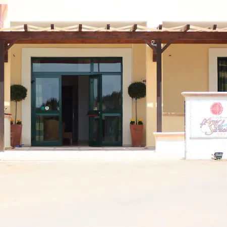 Villaggio Resort Arco Del Saracino-3
