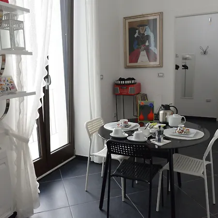 Maria Vittoria Charming Rooms-3