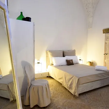 Palazzo Castriota-3