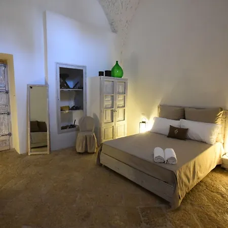 Palazzo Castriota-2