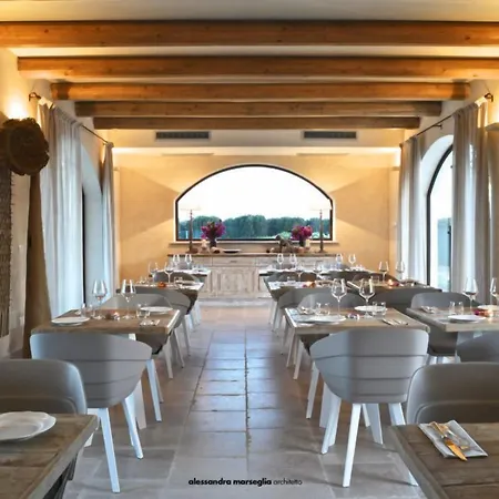 Le Scuderie - Castello Monaci-3