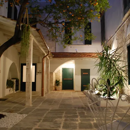 Palazzo Bianchi Domus Holidays-3