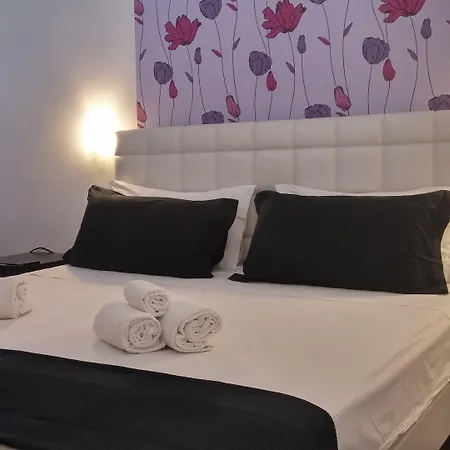 Up Room & Suite-3