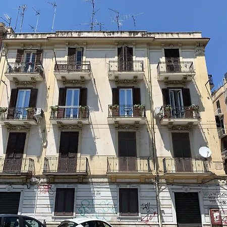 Domus Nikolai Rooms And Terrace-Central Bari-2