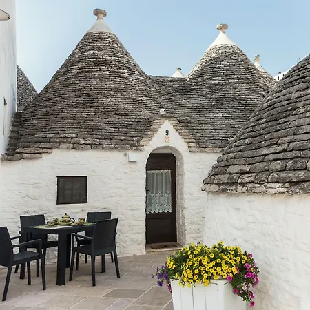Trulli Family - Trulli&Cummerse-3