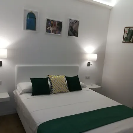 B&B Suites Via del Mare-3