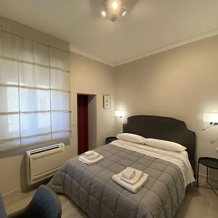 Re Di Smirne By Apulia Accommodation-3