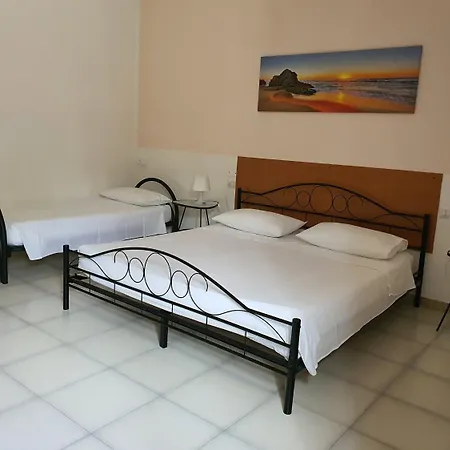 B&B Pizzomunno e Cristalda Rooms-3