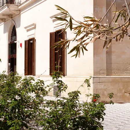 Lobby Collective Hostel - Lecce-2