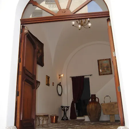 B & B Palazzo Maestro & Corte Maestro Rooms-3