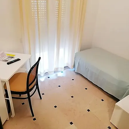Hyencos Hotel Calos-3