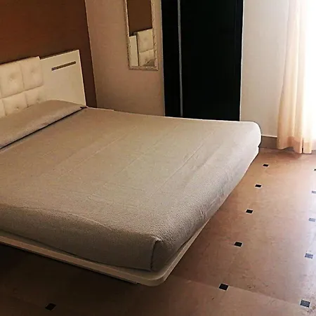 Hyencos Hotel Calos-2