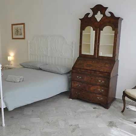 Piccinni House-3