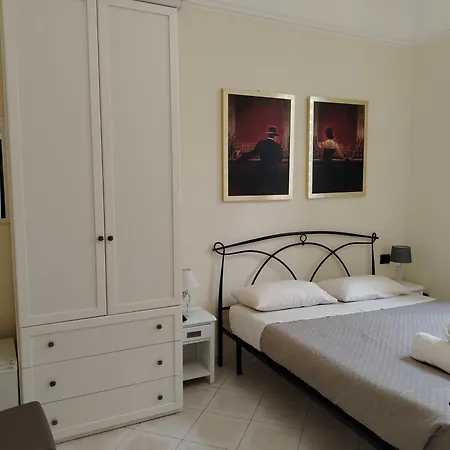 Palazzo Castellano-3