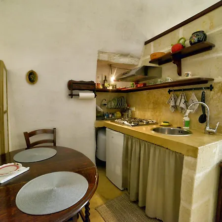 White Stone Flats & Studios-2