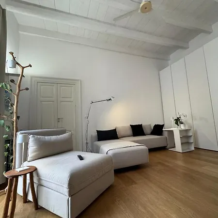 B&B 102-2