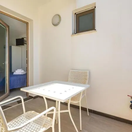 Maresidence - Appartamenti vicino la spiaggia by BarbarHouse-2