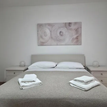 Giada Rooms Porto Cesareo-3